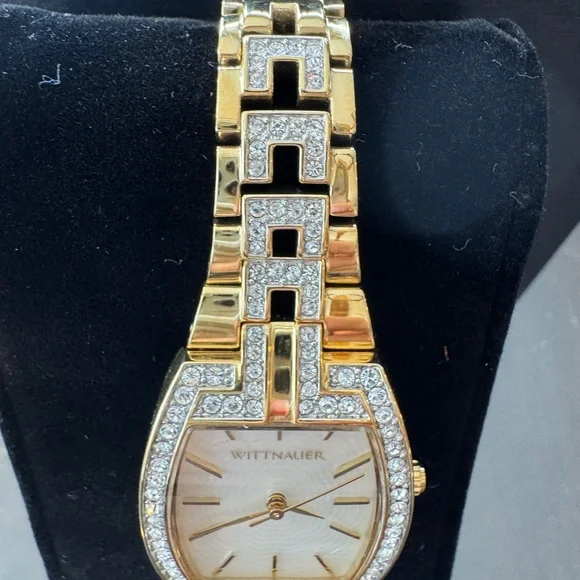 Wittnauer by Bulova Gold watch - Picture 6 of 10